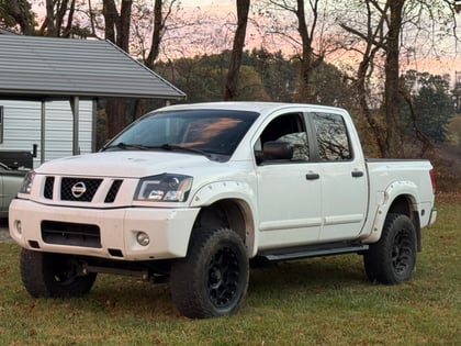 6 Inch Lifted 2012 Nissan TITAN 4WD