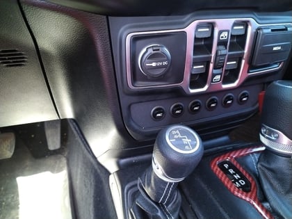 2.5 inch Lifted 2020 Jeep Gladiator 4WD