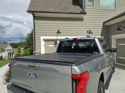 2024 Ford F-150 Lightning 4WD