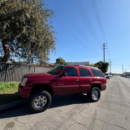 6 Inch Lifted 2004 Cadillac Escalade AWD
