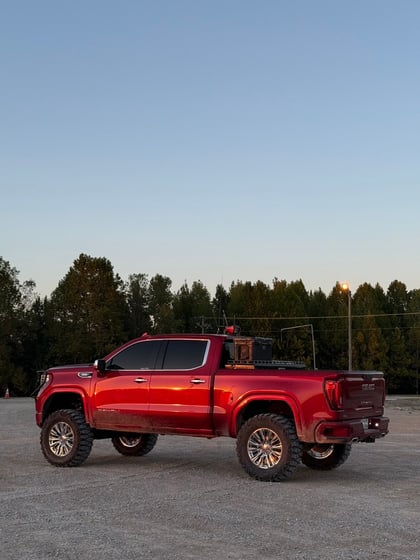 6 Inch Lifted 2023 GMC Sierra 1500 Denali 4WD