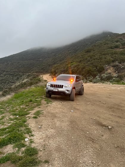 2.5 inch Lifted 2015 Jeep Grand Cherokee AWD