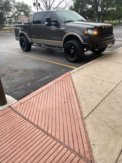 2 inch Lifted 2006 Ford F-150 RWD