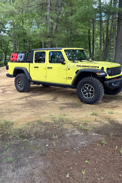 2.5 inch Lifted 2024 Jeep Gladiator Rubicon 4WD