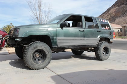 4 Inch Lifted 1993 Jeep Grand Cherokee 4WD