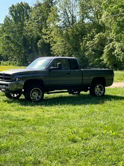 6 Inch Lifted 1997 Dodge Ram 1500 4WD