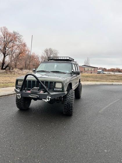 4.5 Inch Lifted 1997 Jeep Cherokee 4WD