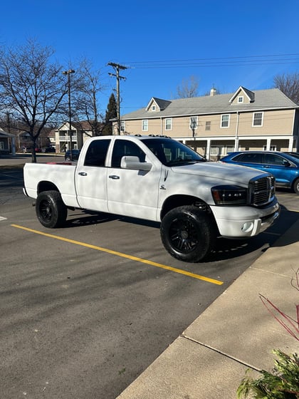 2 inch Lifted 2007 Dodge Ram 3500 4WD