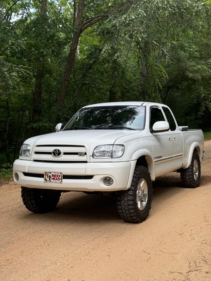2.5 inch Lifted 2003 Toyota Tundra 4WD