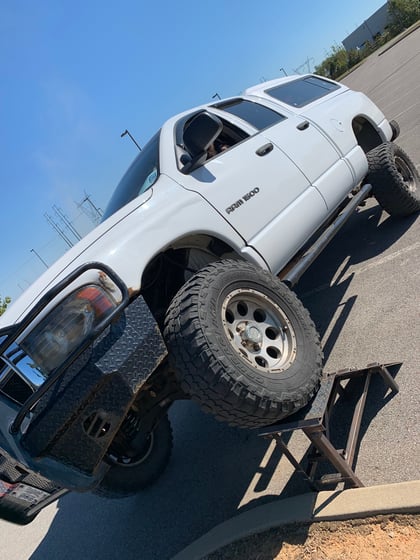 6 Inch Lifted 2004 Dodge Ram 1500 RWD