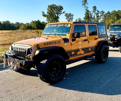 2013 Jeep Wrangler Unlimited Sahara 4WD