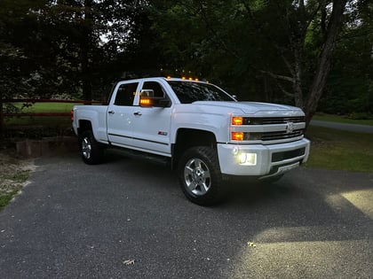 3.5 Inch Lifted 2019 Chevy Silverado 2500 HD 4WD