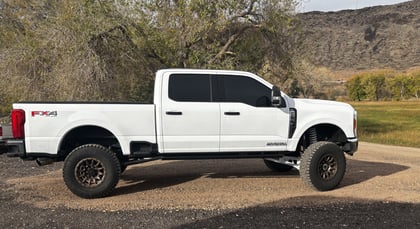 6 Inch Lifted 2024 Ford F-250 Super Duty 4WD