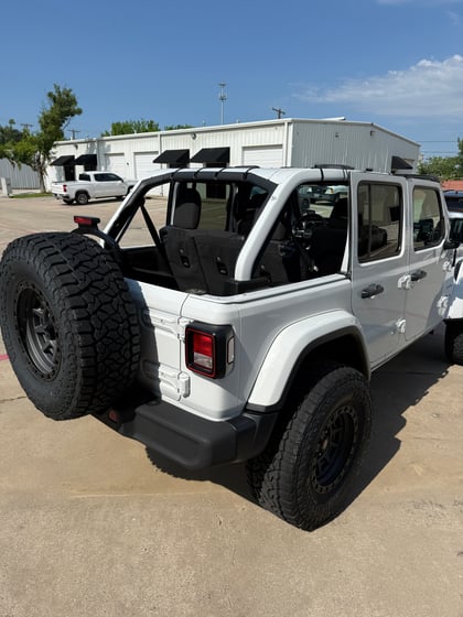 2.5 inch Lifted 2023 Jeep Wrangler Unlimited Sahara 4WD