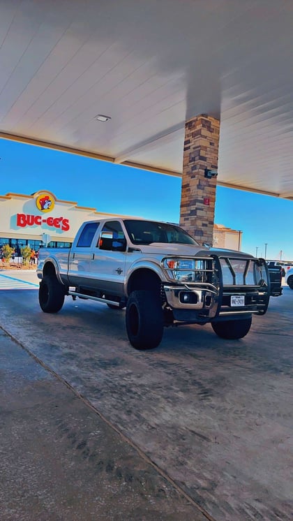 6 Inch Lifted 2011 Ford F-250 Super Duty 4WD