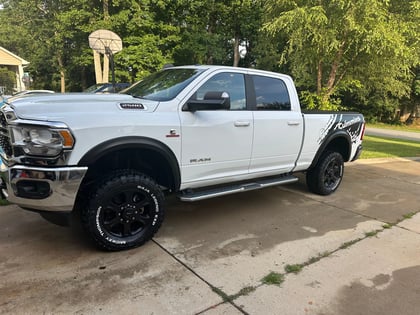 2.5 inch Lifted 2022 Ram 2500 4WD