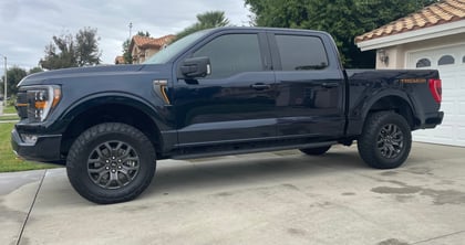 2.5 inch Lifted 2022 Ford F-150 Tremor 4WD