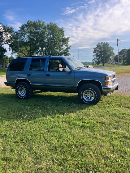 3 Inch Lifted 1996 Chevy Tahoe 4WD