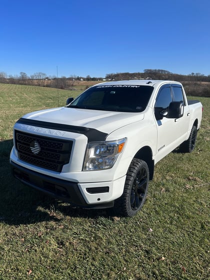 3 Inch Lifted 2021 Nissan TITAN 4WD