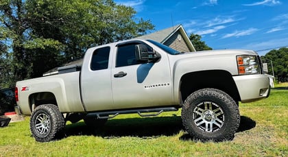 7.5 Inch Lifted 2008 Chevy Silverado 1500 4WD