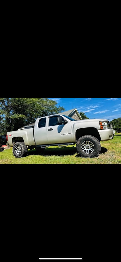 7.5 Inch Lifted 2008 Chevy Silverado 1500 4WD