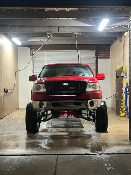 6 Inch Lifted 2007 Ford F-150 RWD