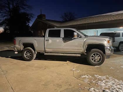 3.5 Inch Lifted 2016 GMC Sierra 2500 HD 4WD
