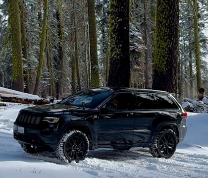 2.5 inch Lifted 2021 Jeep Grand Cherokee AWD