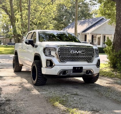 2 inch Lifted 2019 GMC Sierra 1500 Denali