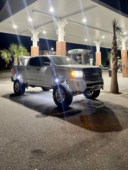 6 Inch Lifted 2016 GMC Canyon 4WD