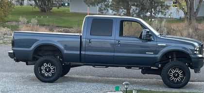 4.5 Inch Lifted 2007 Ford F-350 Super Duty 4WD