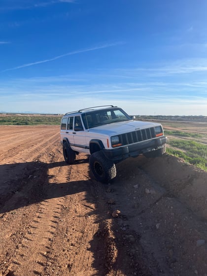 3 Inch Lifted 1997 Jeep Cherokee 4WD
