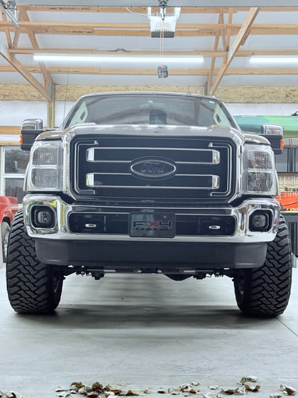 4.5 Inch Lifted 2011 Ford F-250 Super Duty 4WD