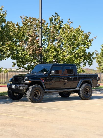 3.5 Inch Lifted 2025 Jeep Gladiator 4WD