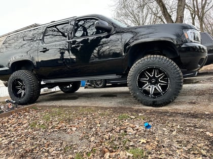 7.5 Inch Lifted 2012 Chevy Suburban 1500 4WD