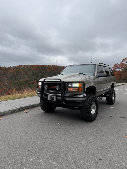 6 Inch Lifted 1999 GMC Yukon 4WD
