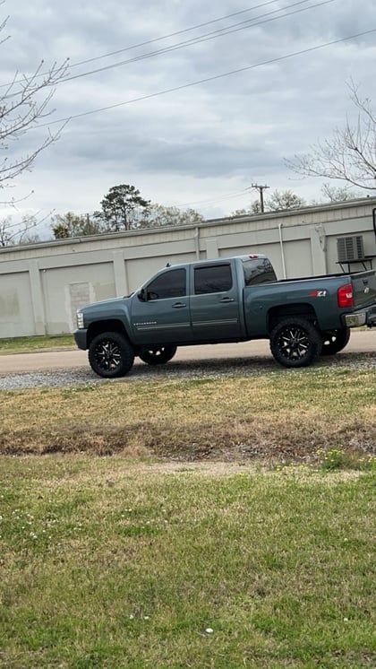 6 Inch Lifted 2009 Chevy Silverado 1500 4WD