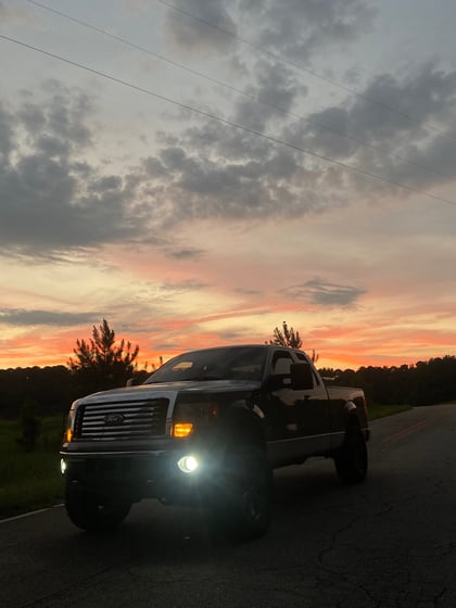 6 Inch Lifted 2010 Ford F-150 4WD
