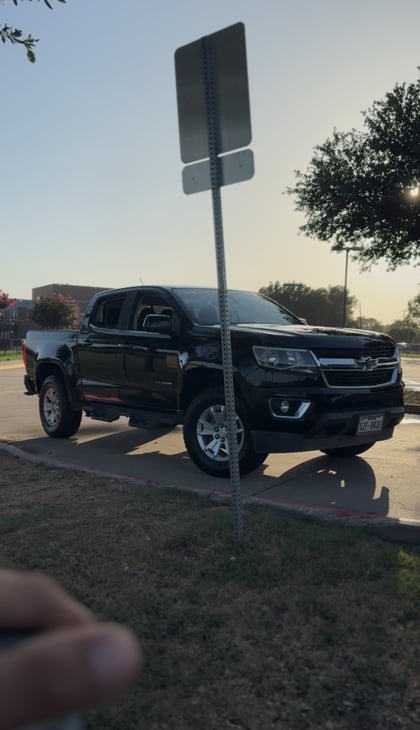 2 inch Lifted 2020 Chevy Colorado RWD