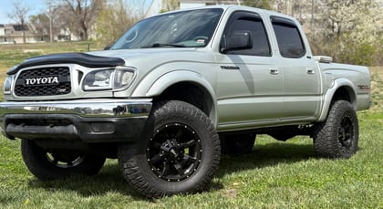 2.5 inch Lifted 2004 Toyota Tacoma 4WD