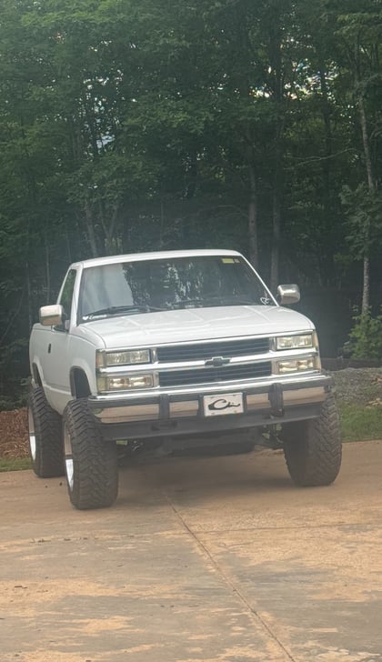 6 Inch Lifted 1994 Chevy C1500 RWD