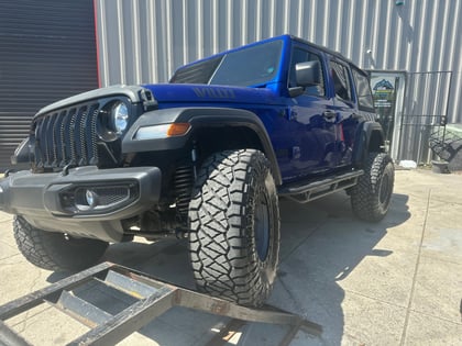 2.5 inch Lifted 2020 Jeep Wrangler Unlimited Sport S 4WD