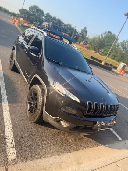 2 inch Lifted 2014 Jeep Cherokee 4WD