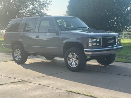 2 inch Lifted 1998 GMC Yukon 4WD