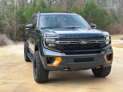 2 inch Lifted 2025 Ford Expedition 4WD