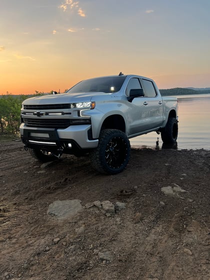 6 Inch Lifted 2019 Chevy Silverado 1500 4WD