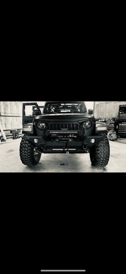 2.5 inch Lifted 2019 Jeep Wrangler Unlimited Sahara 4WD