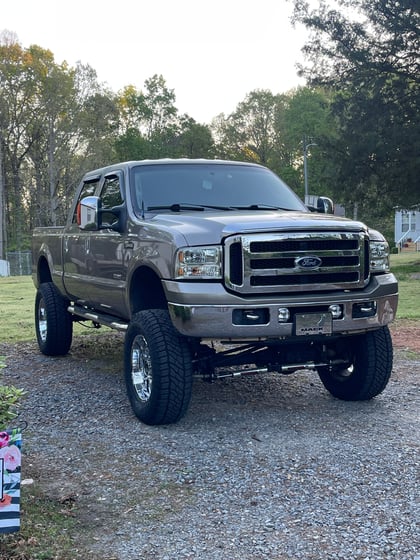 7.5 Inch Lifted 2007 Ford F-250 Super Duty 4WD