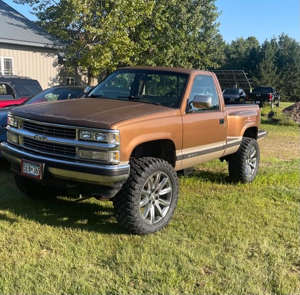 4 Inch Lifted 1990 Chevy K1500 4WD