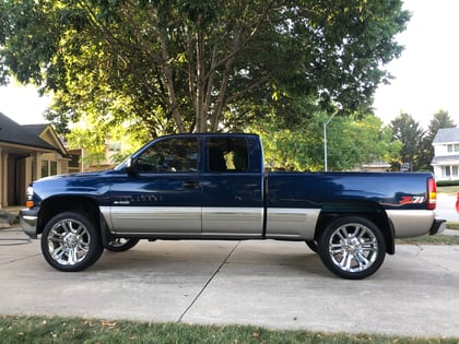 2 inch Lifted 1999 Chevy Silverado 1500 4WD
